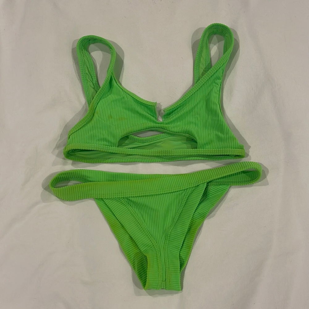 Frankie’s Bikini